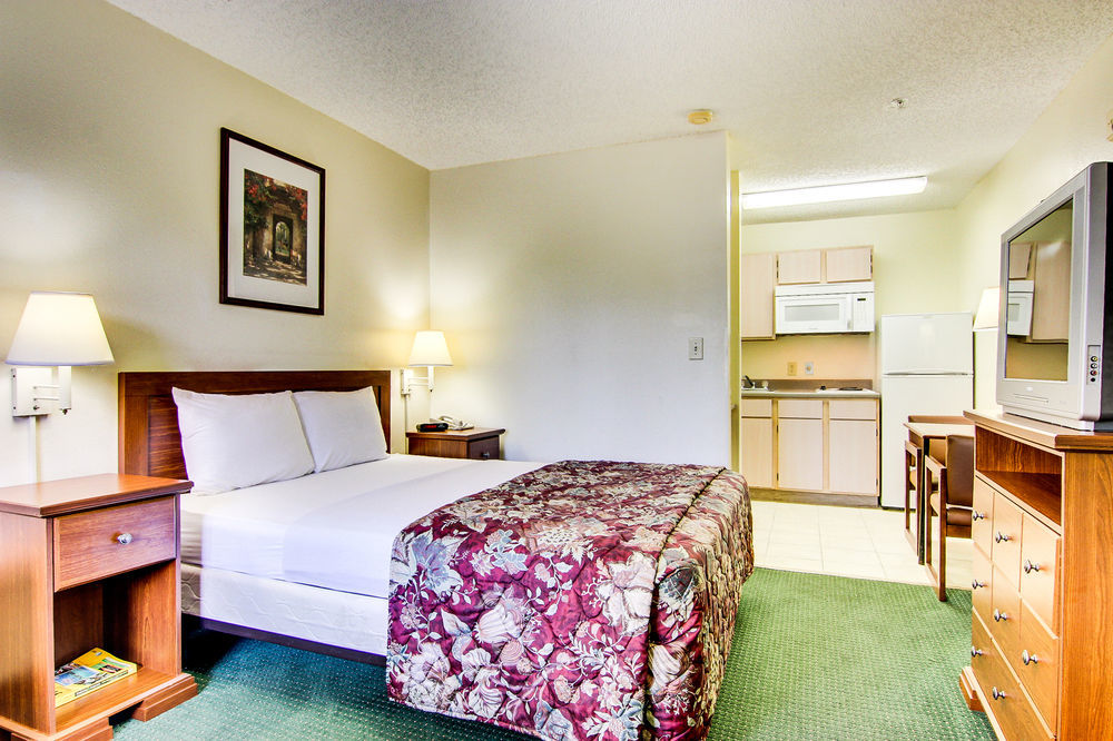 Intown Suites Extended Stay Jacksonville Fl - Baymeadows Екстер'єр фото